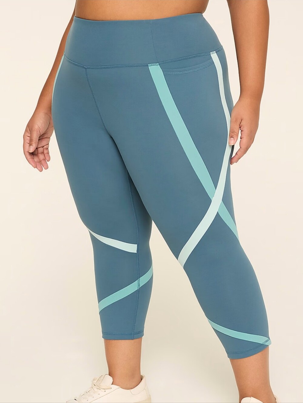LIVI Colorblock 21" Capri Leggings
